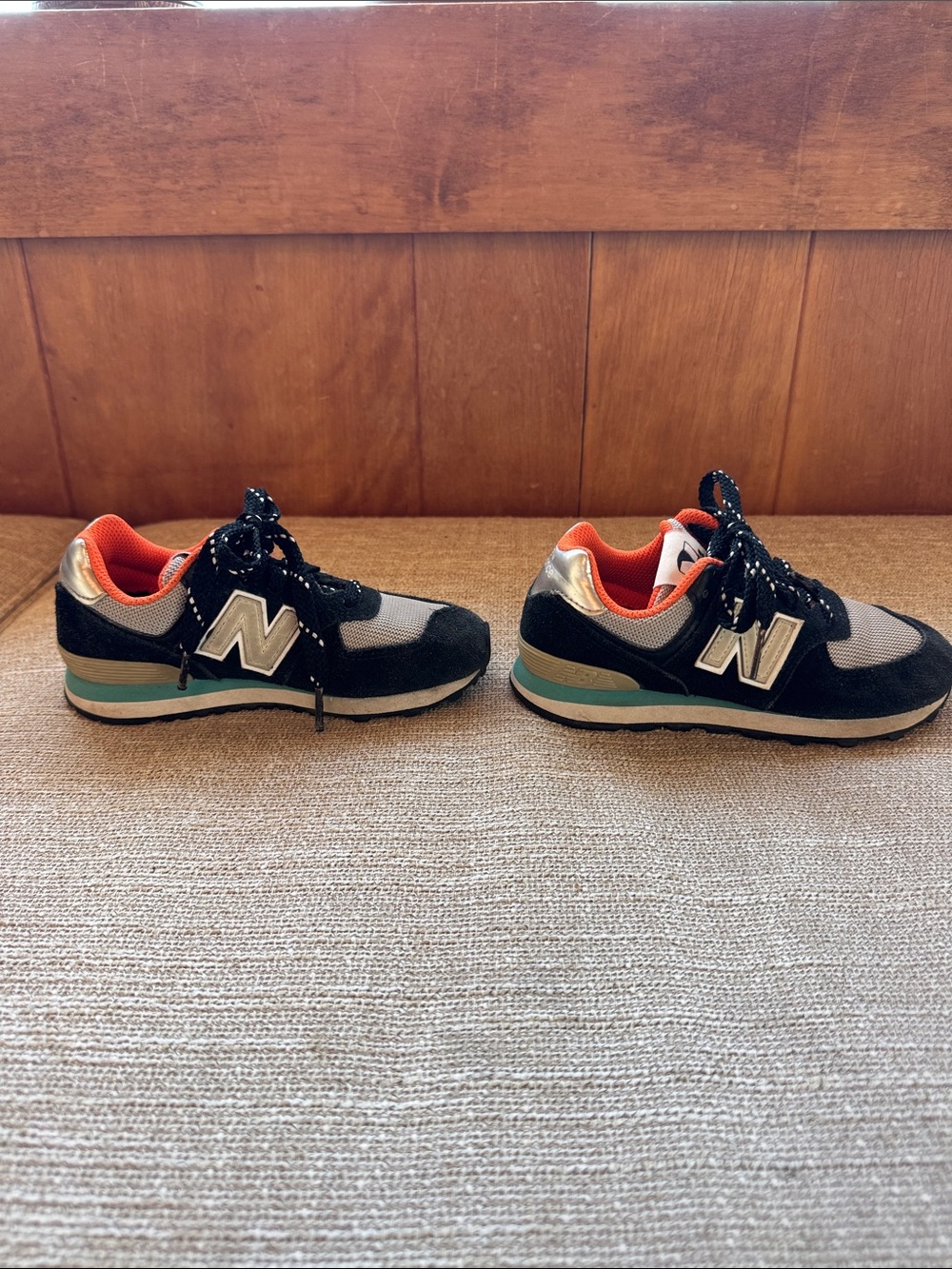 New Balance 574 Kids Sneakers super awesome color size 12 - Picture 7 of 9